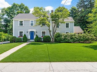 134 Ferry Ln, Barrington, RI 02806