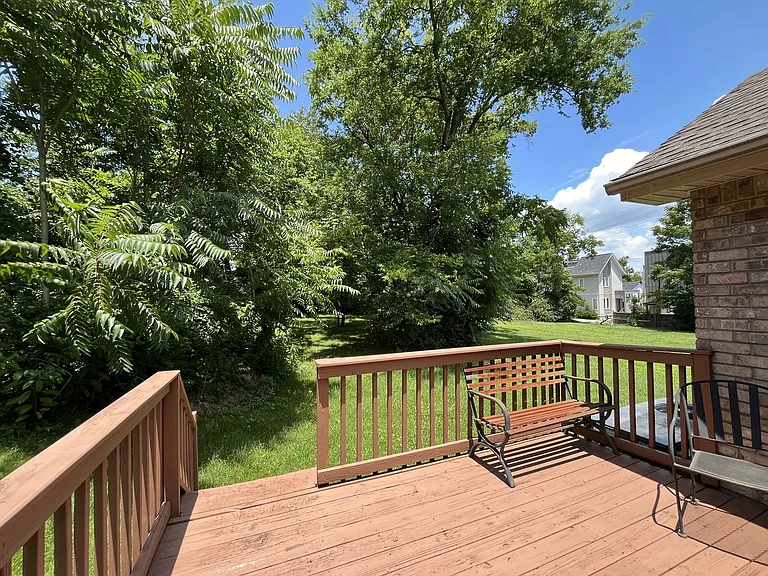 2808 Batavia St — Photo 13