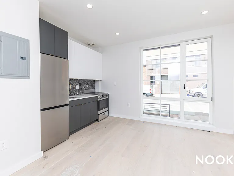 160 20th St #1A — Photo 7