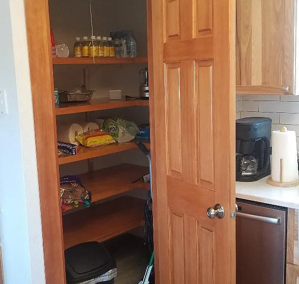 Kitchen Pantry
