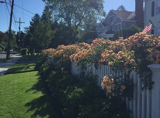 932 River Rd, Fair Haven, NJ 07704