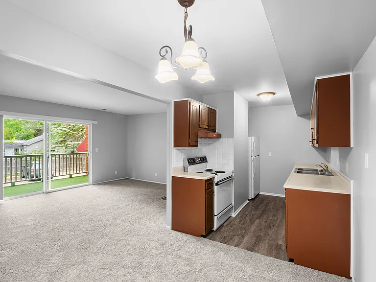 600 W Michigan Ave #8 — Photo 5
