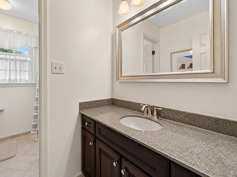 4804 Leighfield Valley Dr — Photo 23