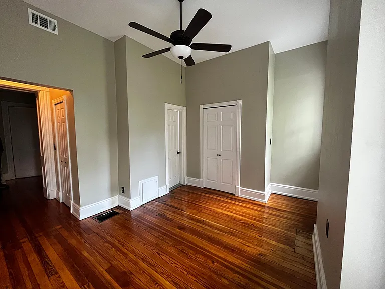 1229 S 6th St #3 — Photo 2