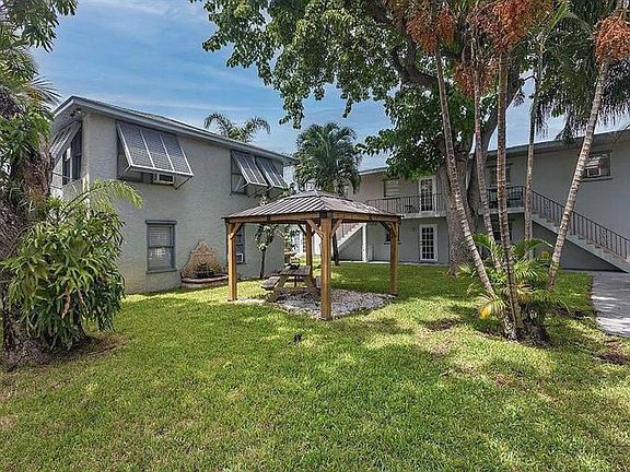 3rd image of 4205 N Flagler Dr Unit 6
