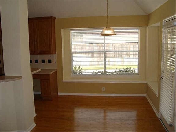 5th image of 5518 Island Breeze Dr