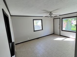 24 S Colonial Park Dr, Marion, IN 46953