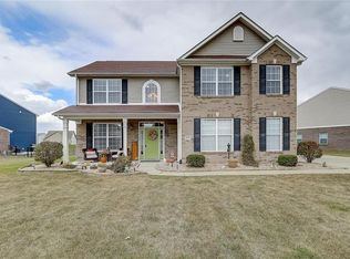 235 Blue Lace Dr, Whiteland, IN 46184
