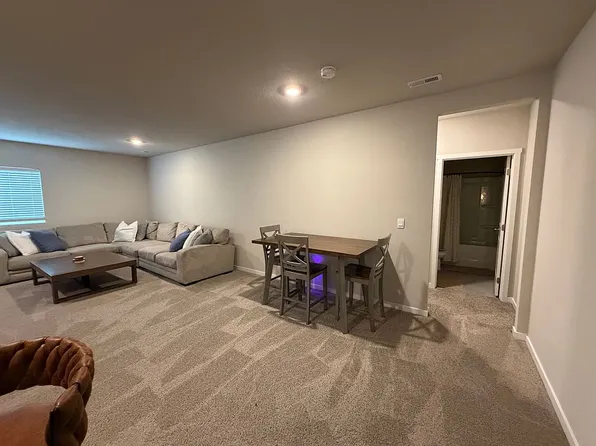 7902 N 95th Ave, Omaha, NE 68122