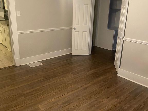 Dinning Room / Office Space / Spare Bedroom