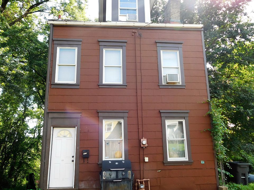 Home in Oakland 4 Bedrooms