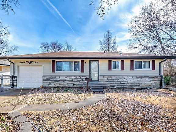 5th image of 1640 Marshall Ct