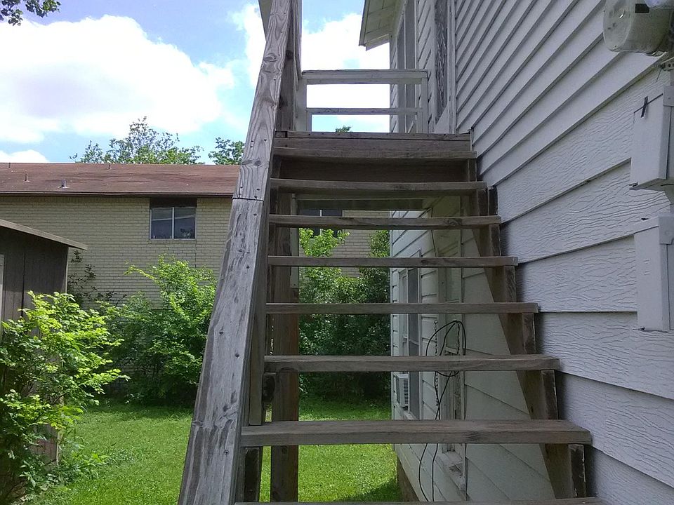 1st image of 804 W Green Ave #2