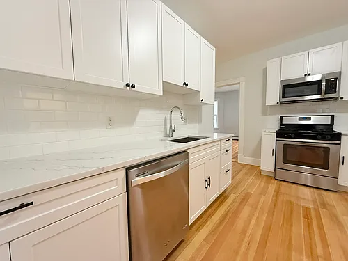15 Romsey St #3 Photo 1 15 Romsey St #3 Photo 1