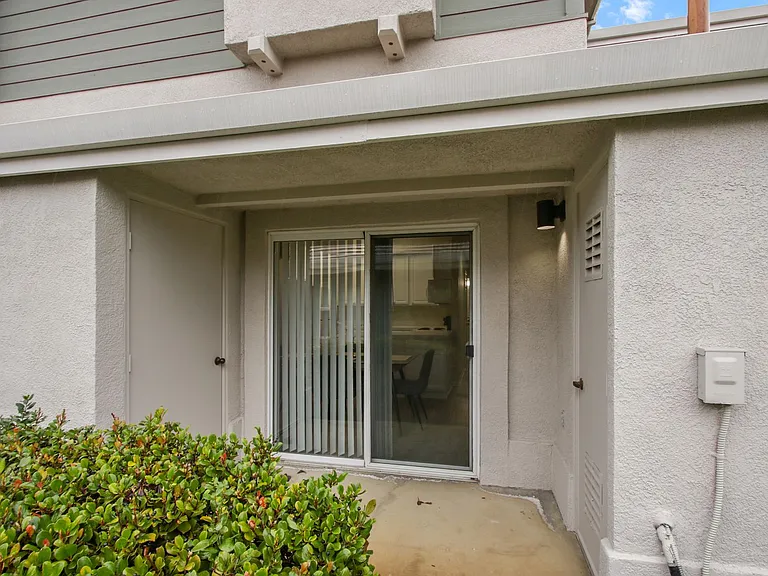 Saratoga West Apartments — Photo 20