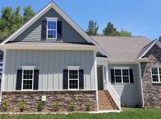 5940 Lunenburg Dr, Raleigh, NC 27603