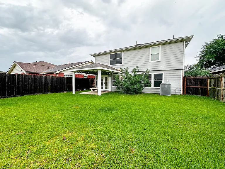 5739 Westminster Village Dr — Photo 44