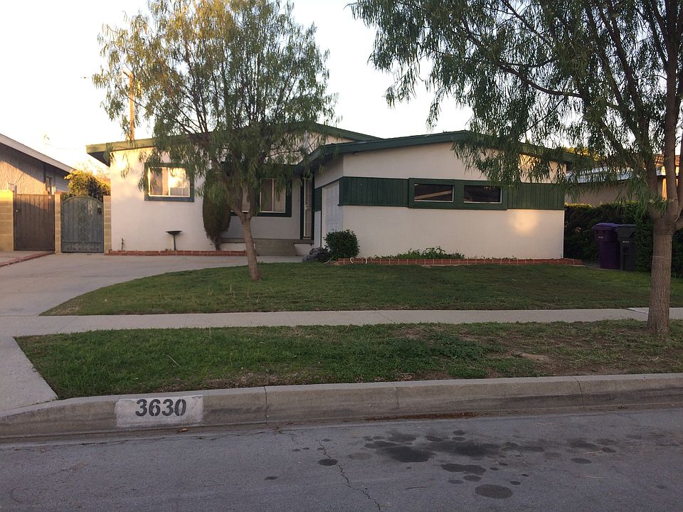 3630 Senasac Ave