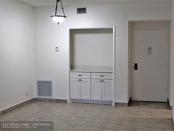 5th image of 4350 Hillcrest Dr APT 109
