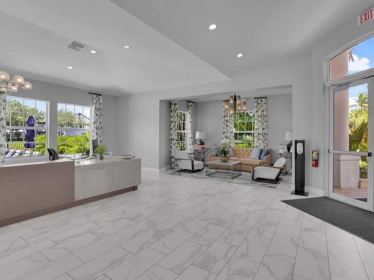St. Tropez Townhomes & Villas — Photo 28