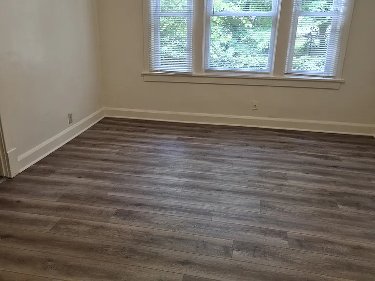 1005 Broad Ave NW #102 — Photo 6