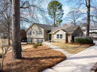 1824 Seneca Rd, Vestavia Hills, AL 35216