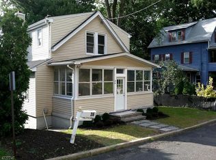 36 Garden Ave, Hawthorne, NJ 07506