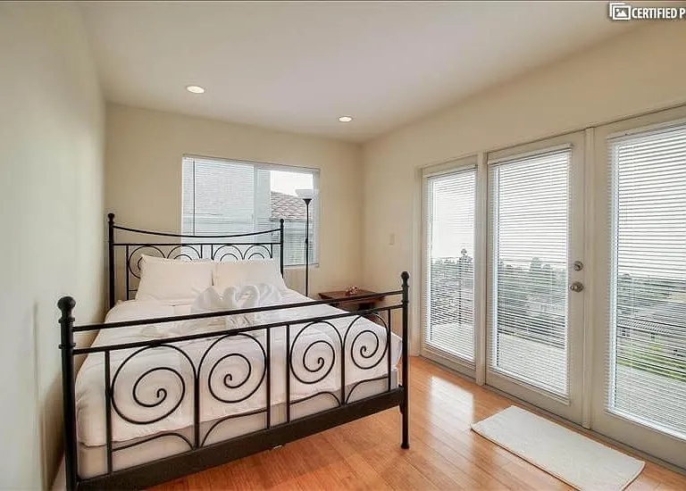 28043 Lobrook Dr — Photo 14