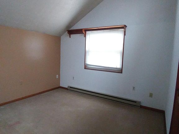 2nd image of 1275 Kensington Dr