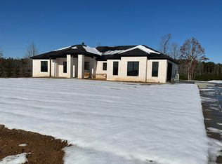 4032 Creek Top, Bauxite, AR 72011