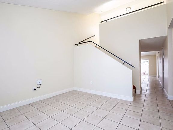 4th image of 8996 NW 115th St