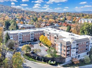 2125 Yellow Mountain Rd SE APT 107, Roanoke, VA 24014