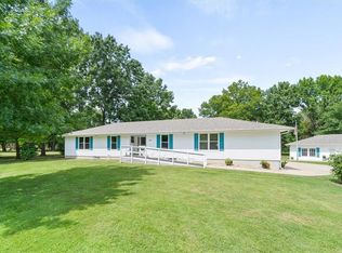 609 Main St, East Lynne, MO 64743