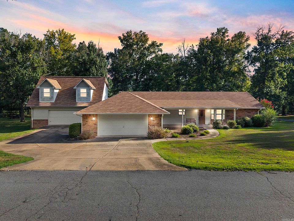 1st image of 2 Linda Ln W