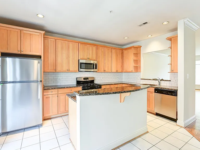 3422 Wilson Blvd — Photo 7