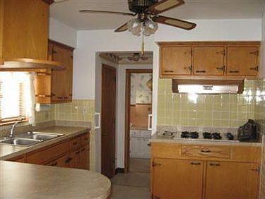 2nd image of 450 Glacierview Dr