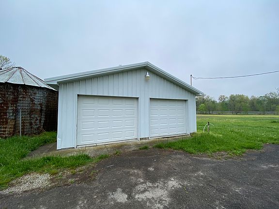 2nd image of 6640 E County Road 400 N
