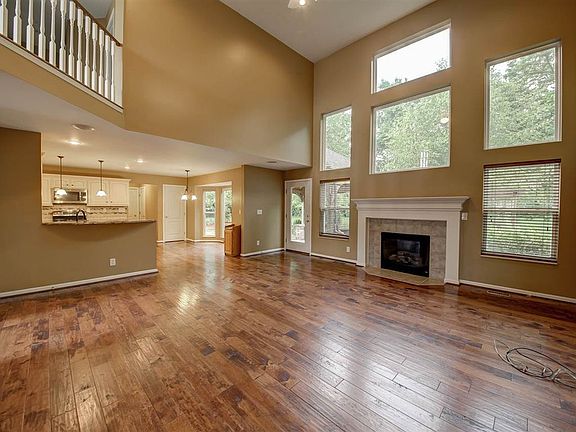 2nd image of 1144 Bayswater Dr