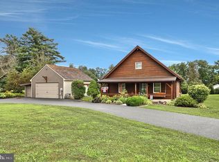 4070 Shanamantown Rd, Annville, PA 17003