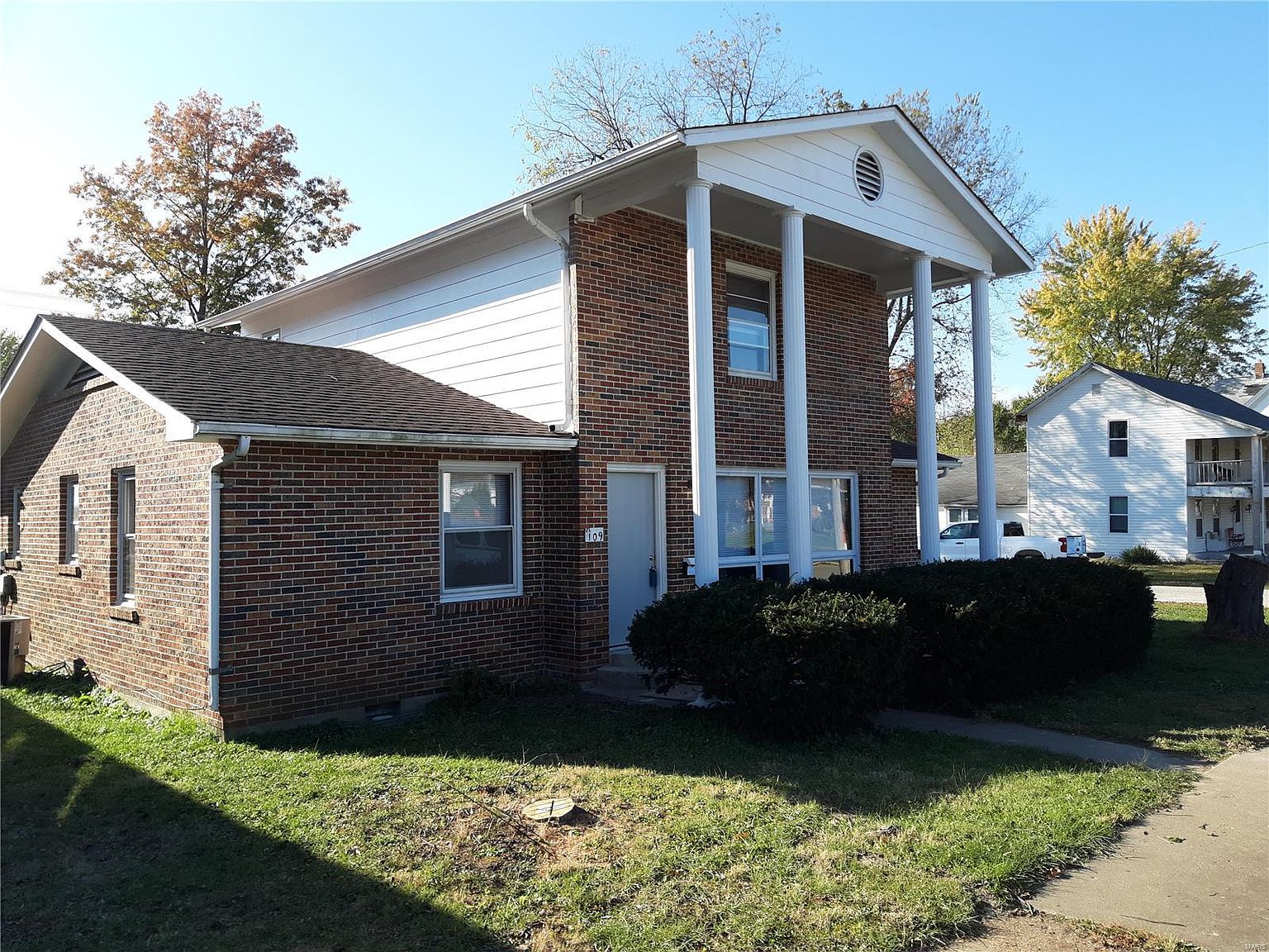 109 N 5th St, Elsberry, MO 63343 Zillow