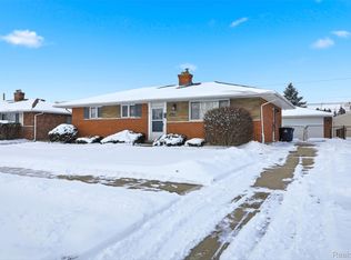 34044 Blackfoot St, Westland, MI 48185
