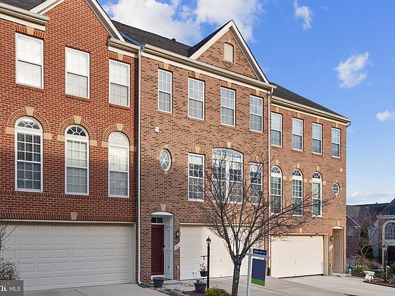 2nd image of 8463 Kirby Lionsdale Dr
