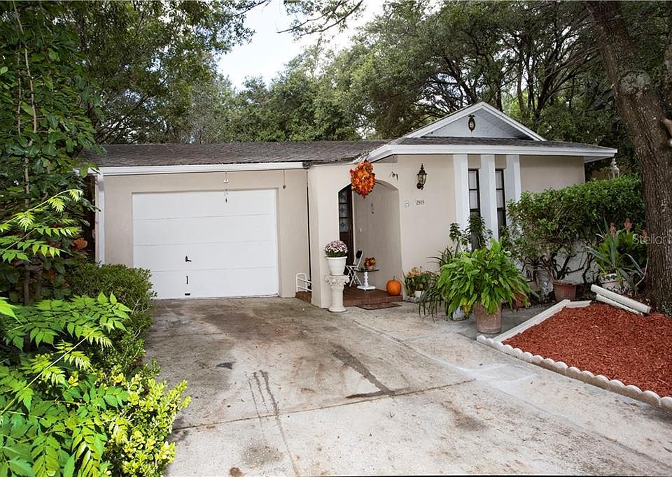 1st image of 2909 Glen Haven Dr