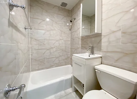 Rented by Kahen Properties | media 11