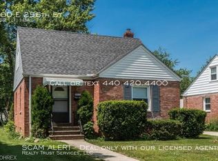 800 E 256th St, Euclid, OH 44132