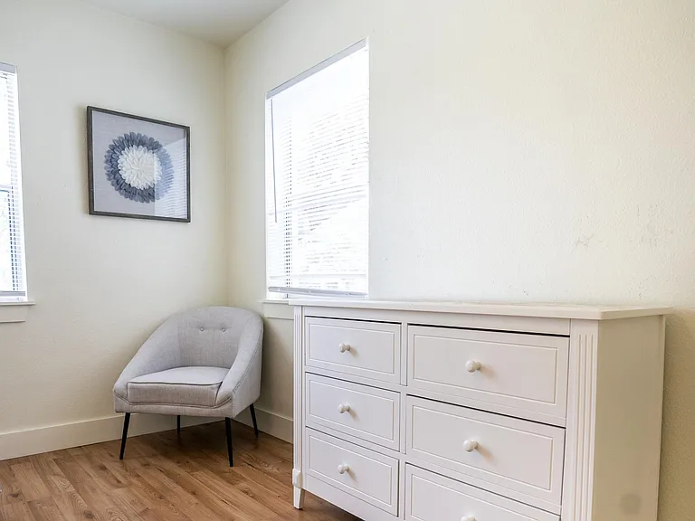 2160 Riverside Ave #5 — Photo 16