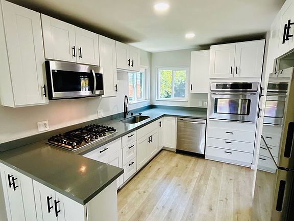 5th image of 4084-4090 Kansas St #4086