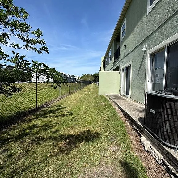 4300 Paradise Cove Ct #4300 — Photo 21