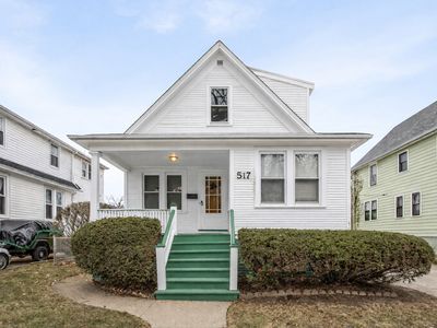 517 Elmwood Ave, Evanston, IL, 60202