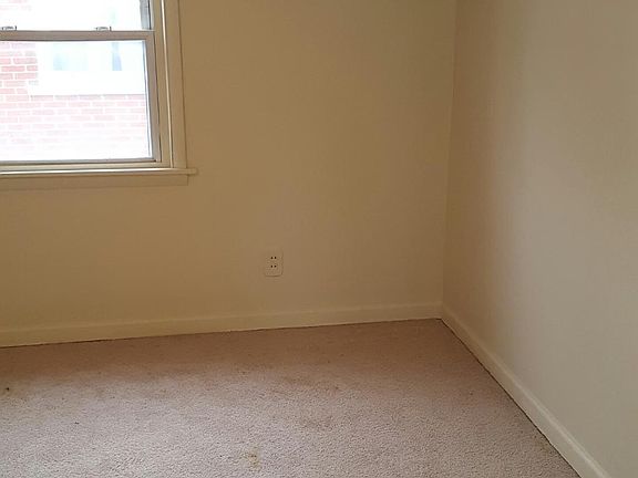 5th image of 20672 Country Club Dr